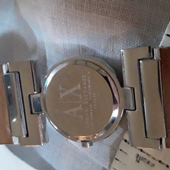Armani NWOT Watch - Picture 8 of 8